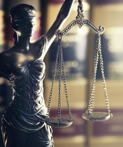 Phoenix Legal: How can you easily handle the Canadian immigration program with the help of a Canada immigration lawyer?