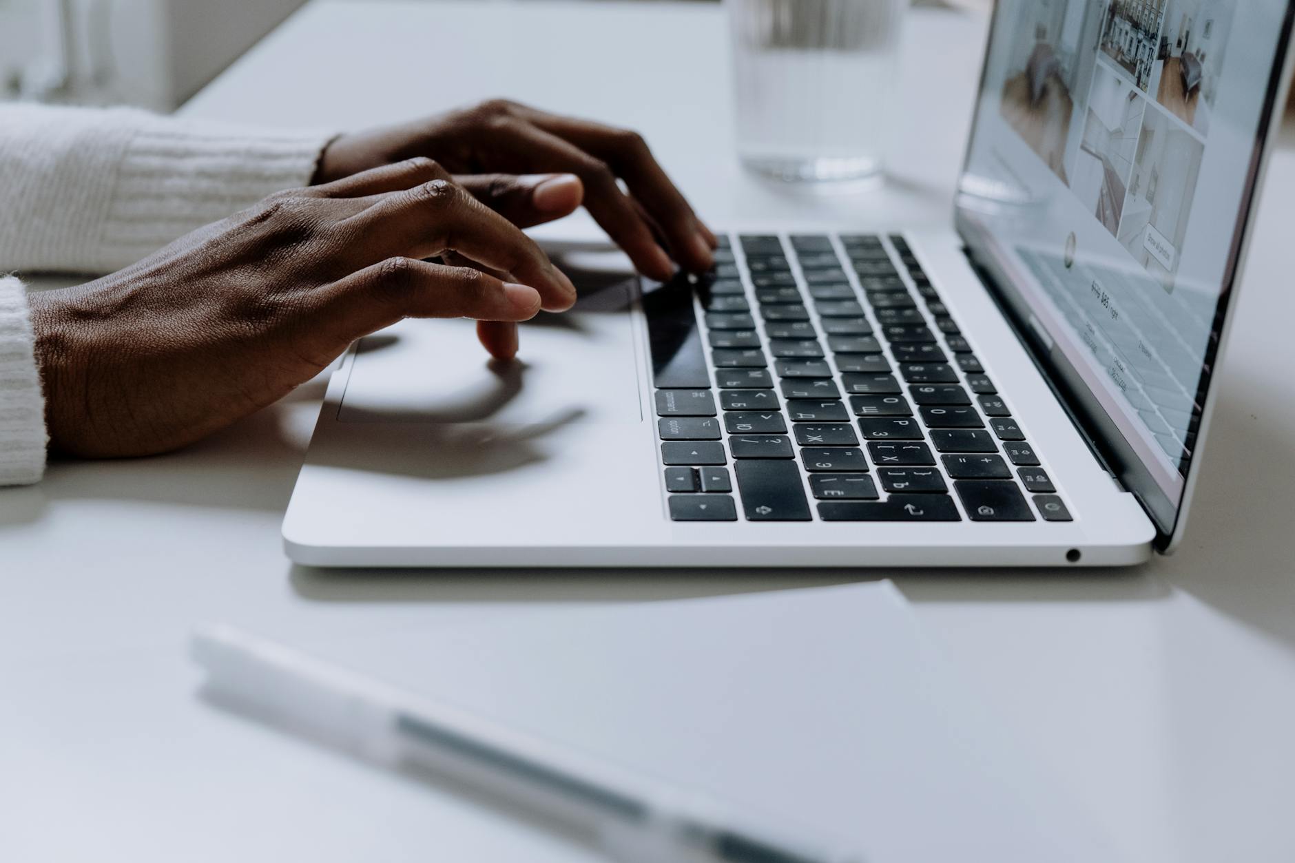 iOS app development company guide to Swift or Objective C